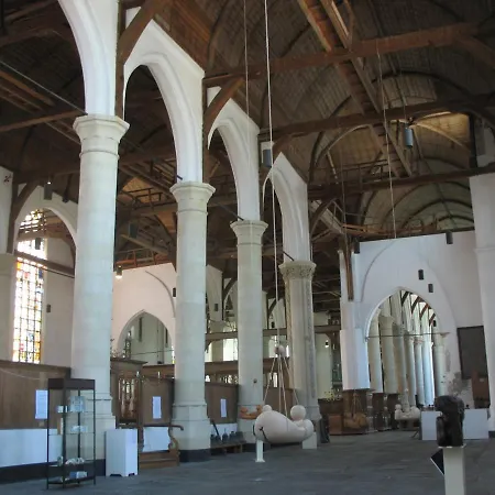 De Krasse Man Oda ve Kahvaltı 3*